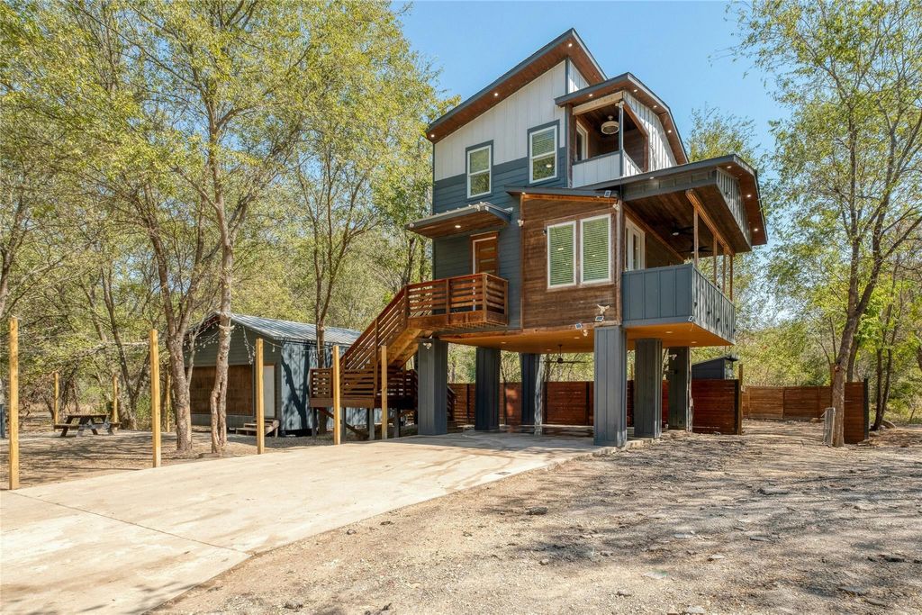 Photo of 4005 Veldt DR, Austin, TX 78725 (MLS # 5948739)