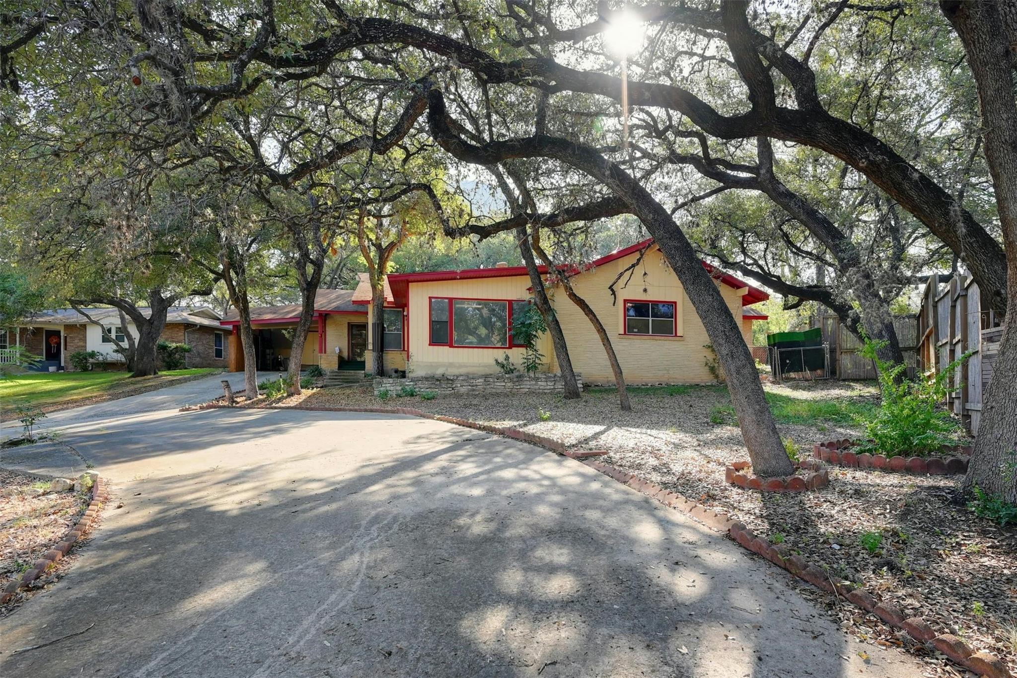 9006 Rock Cliff RD