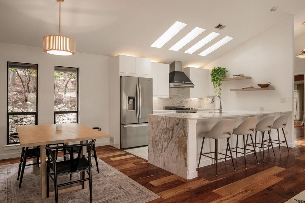 Photo of 6501 Sumac DR, Austin, TX 78731 (MLS # 2642061)