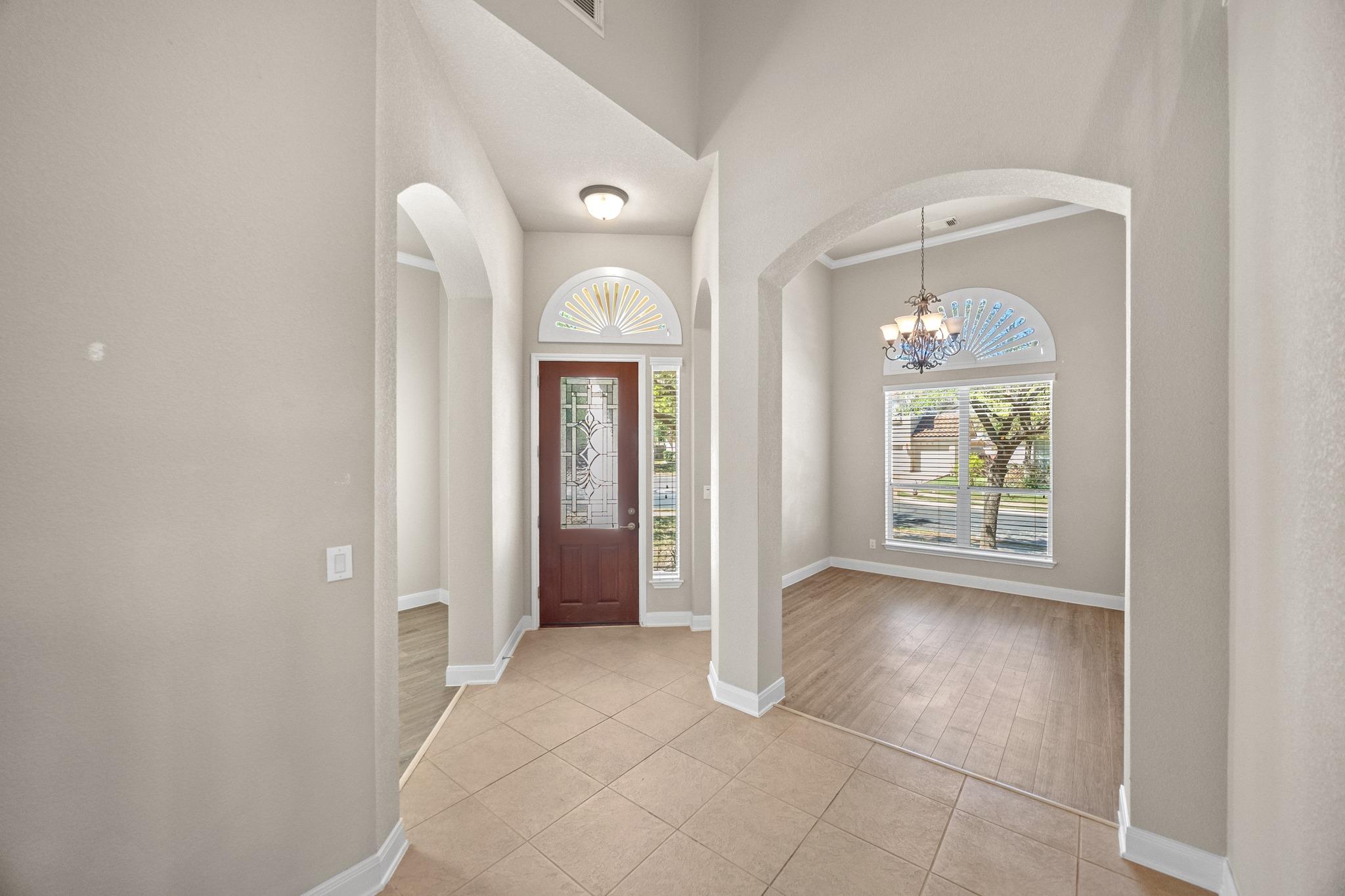 15529 Interlachen DR