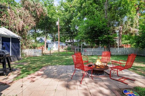 A home in Smithville