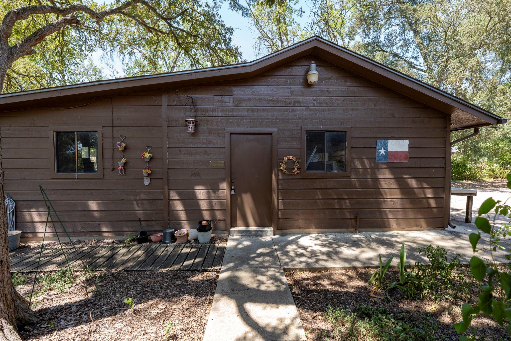 315 Caracara DR