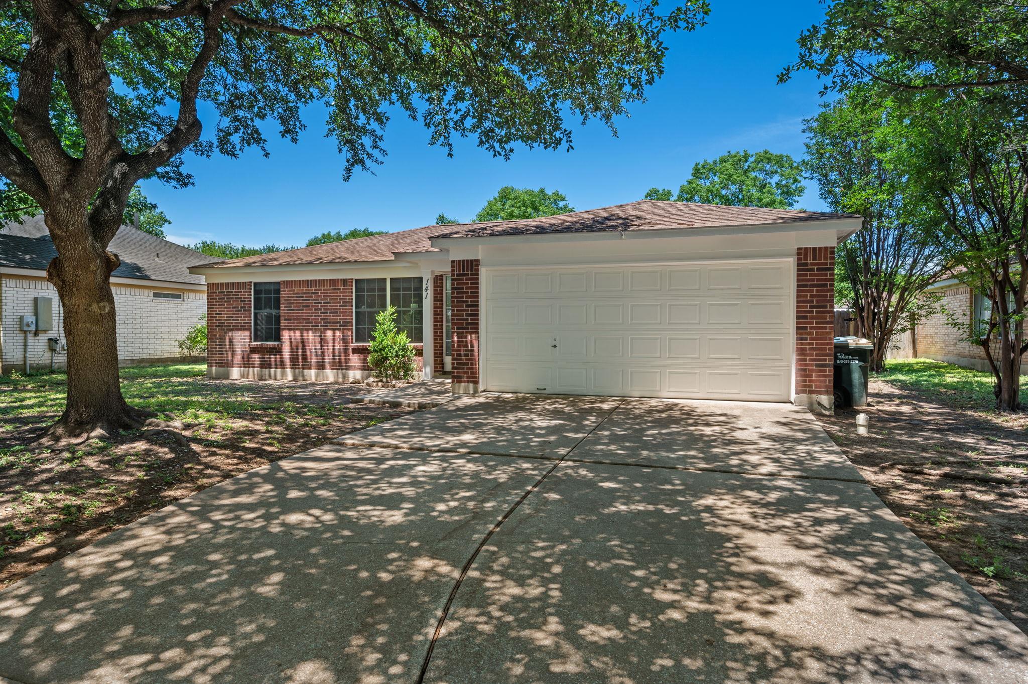 141 Britni LOOP