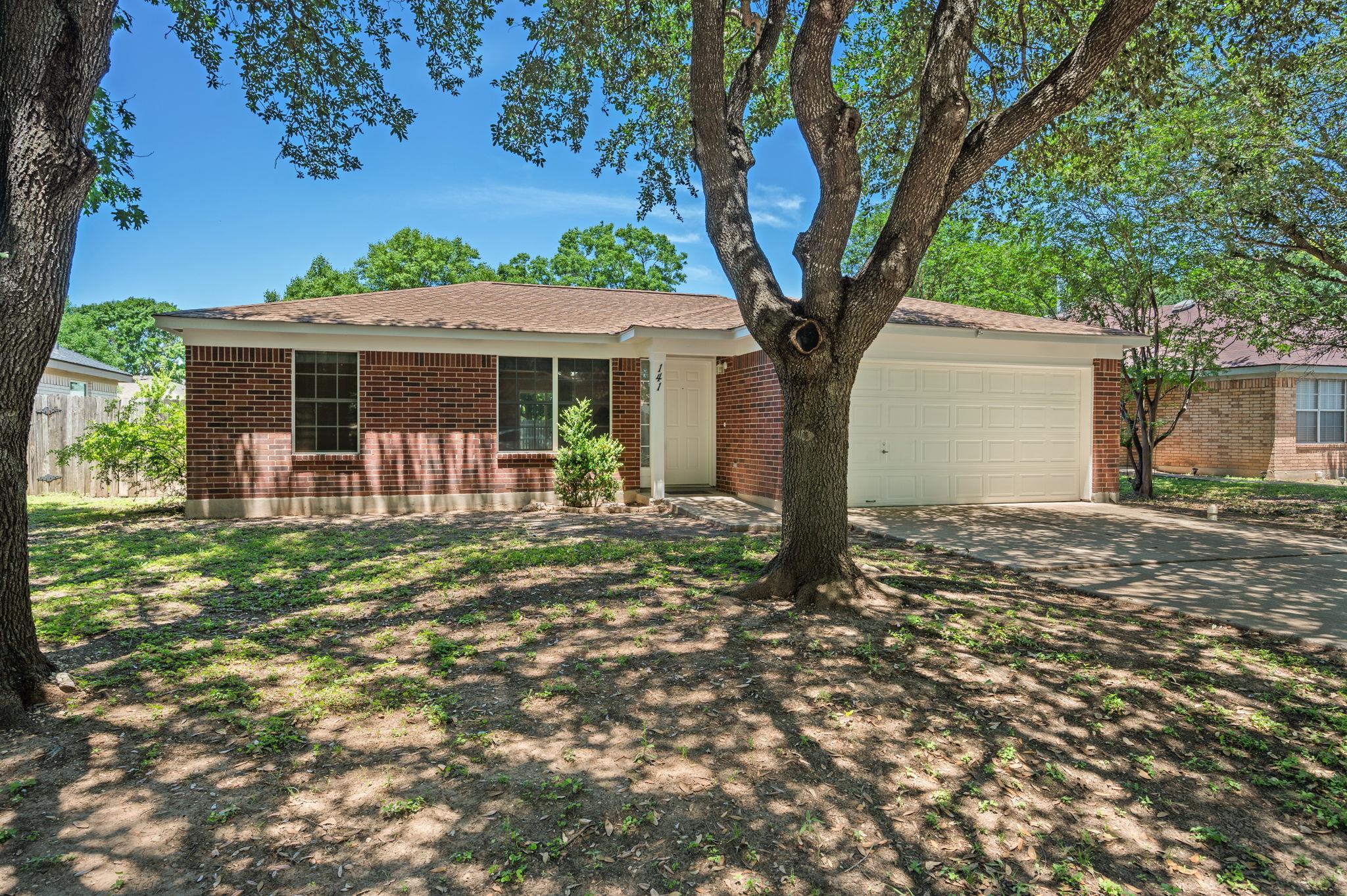 141 Britni LOOP
