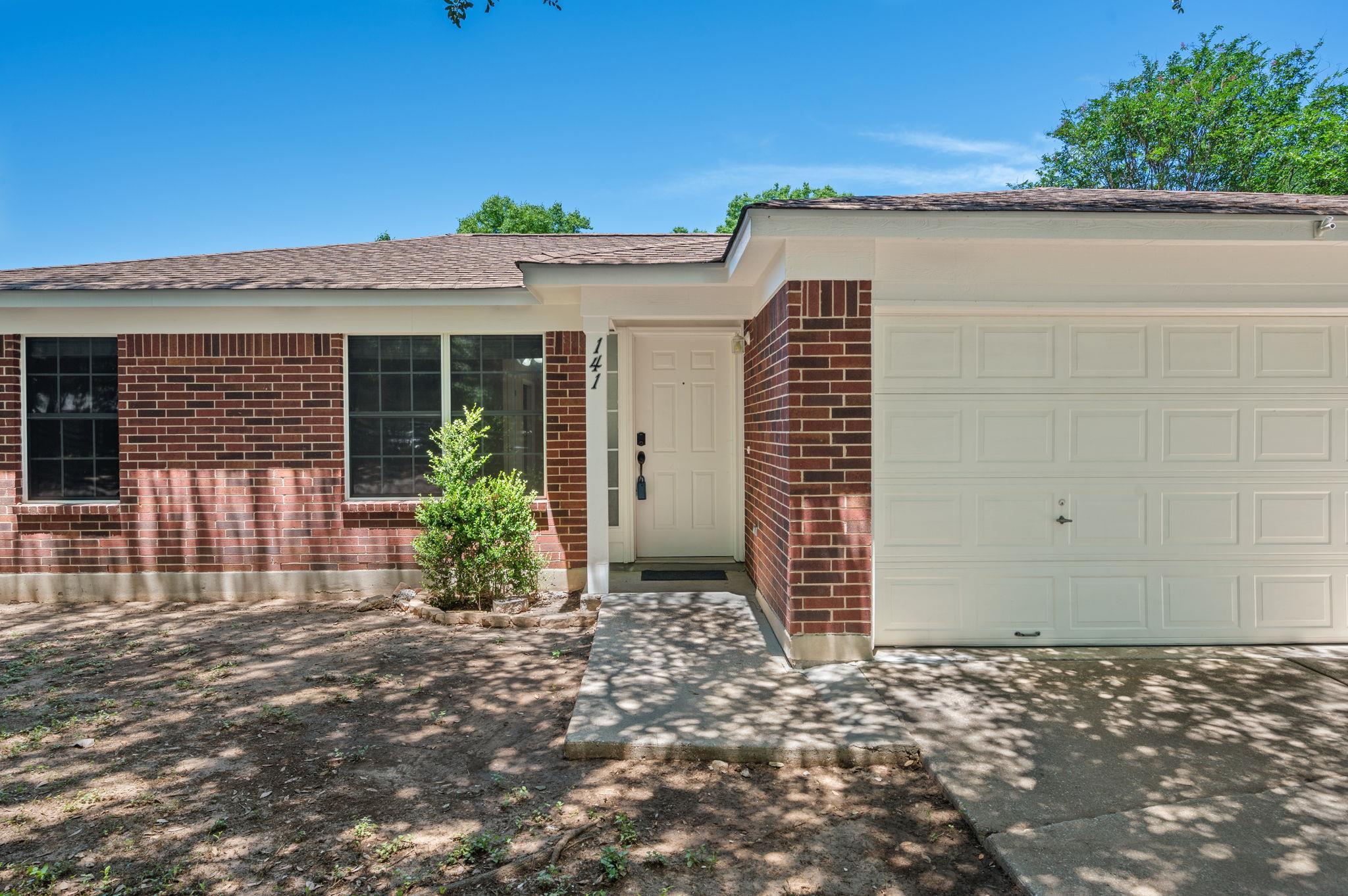 141 Britni LOOP