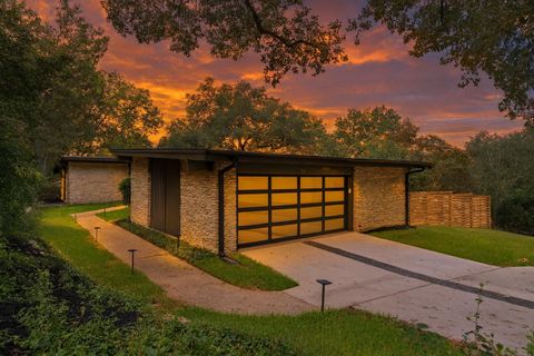 Tiny photo for 3403 Cascadera DR, Austin, TX 78731 (MLS # 6259260)