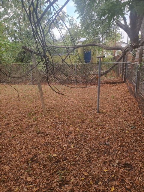 Tiny photo for 1202 Hackberry ST, Austin, TX 78702 (MLS # 4590753)