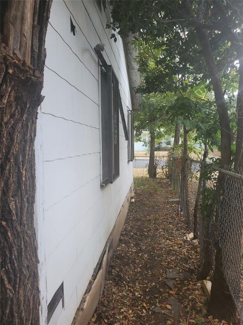 Tiny photo for 1202 Hackberry ST, Austin, TX 78702 (MLS # 4590753)