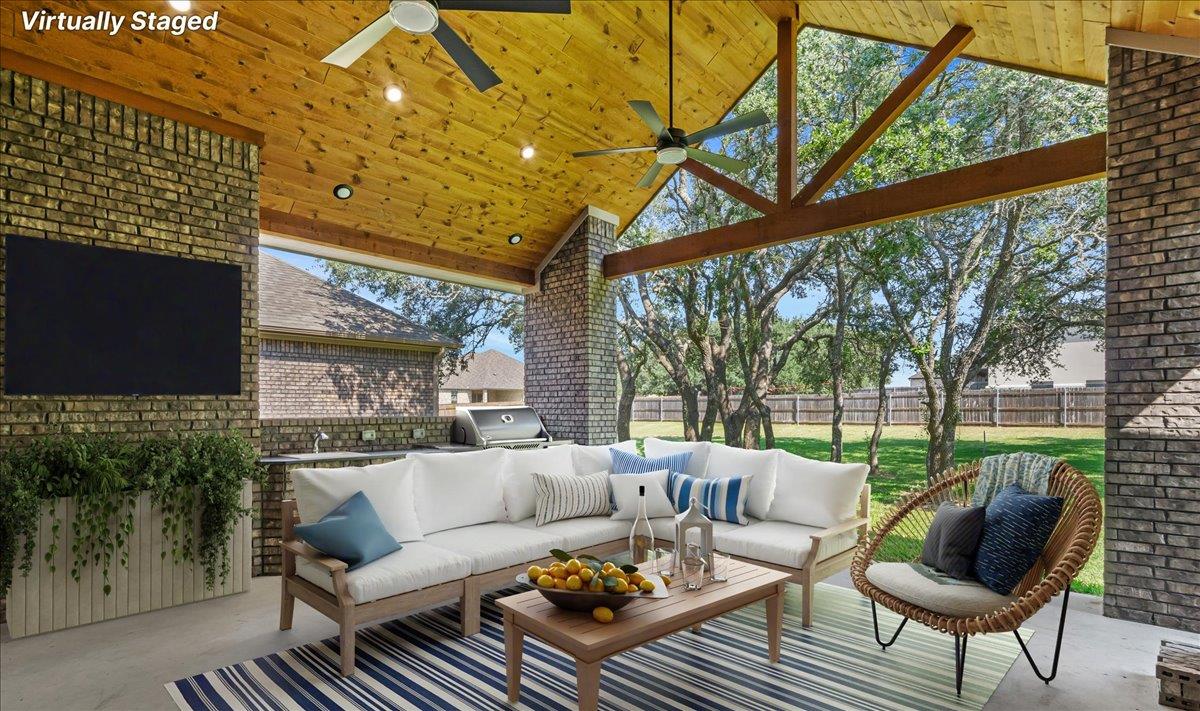 8439 Spring Creek LOOP