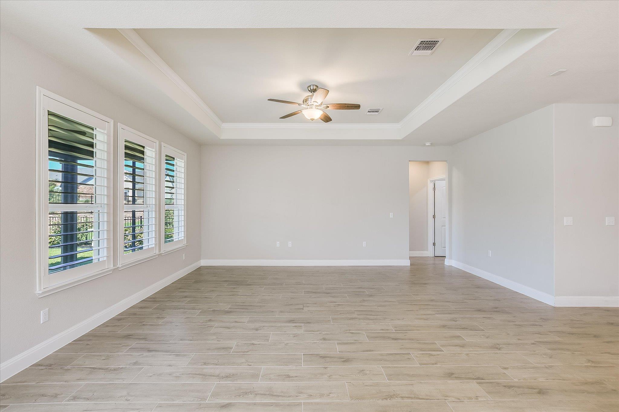 213 Notched Bow LN