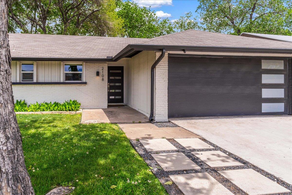 2108 Deadwood DR