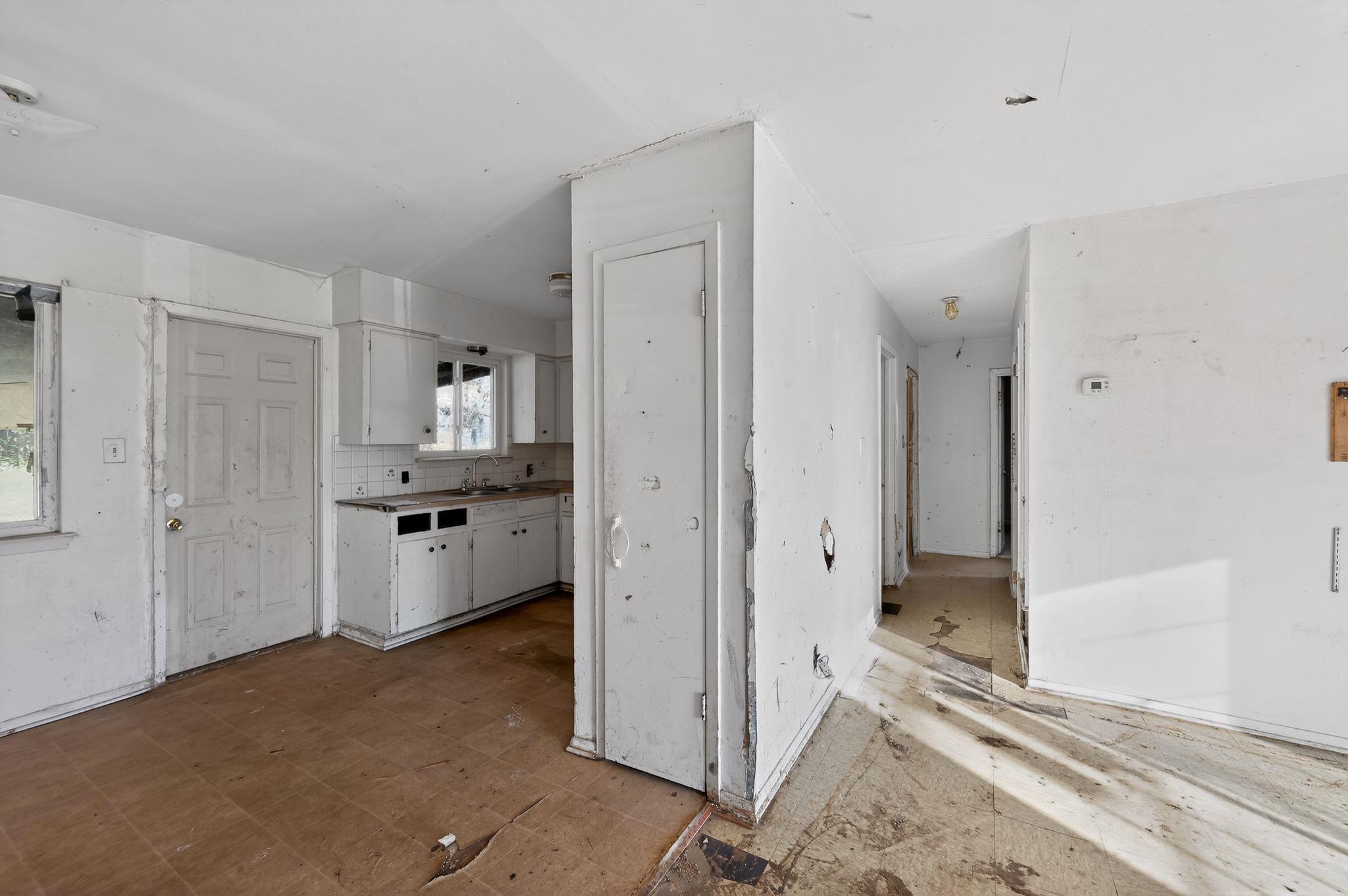 1705 Cherry Meadow CIR