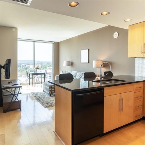 Photo of 300 Bowie ST #1306, Austin, TX 78703 (MLS # 2648900)