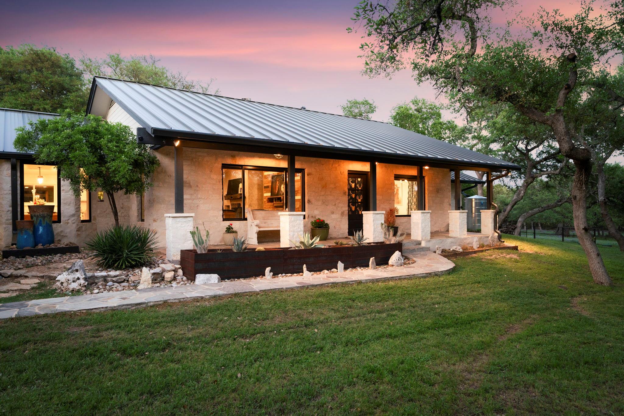 1910 & 1930 S Rainbow Ranch RD