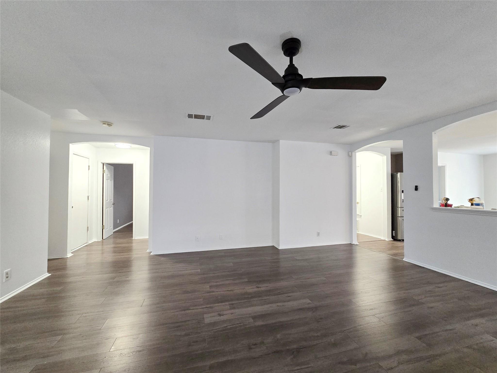 1811 Lloydminister WAY