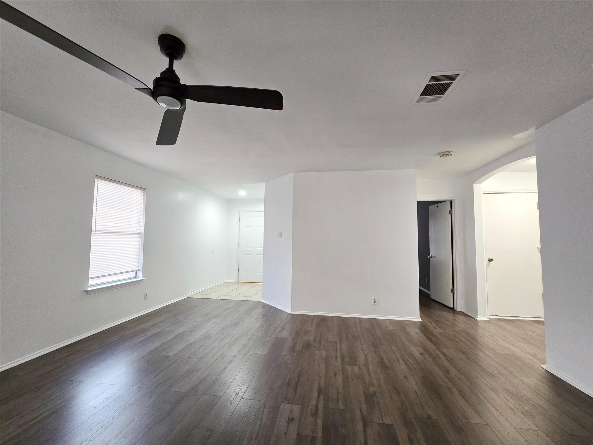 1811 Lloydminister WAY