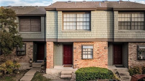 Photo of 7122 Wood Hollow DR #41, Austin, TX 78731 (MLS # 1175697)