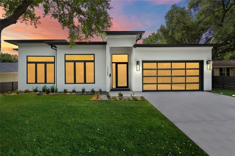 3305 Skylark DR Austin TX 78757
