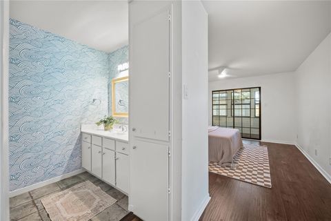 Tiny photo for 1510 W North Loop BLVD #424, Austin, TX 78756 (MLS # 2573880)
