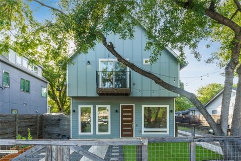 Photo of 906 Linden ST #A, Austin, TX 78702 (MLS # 3448898)