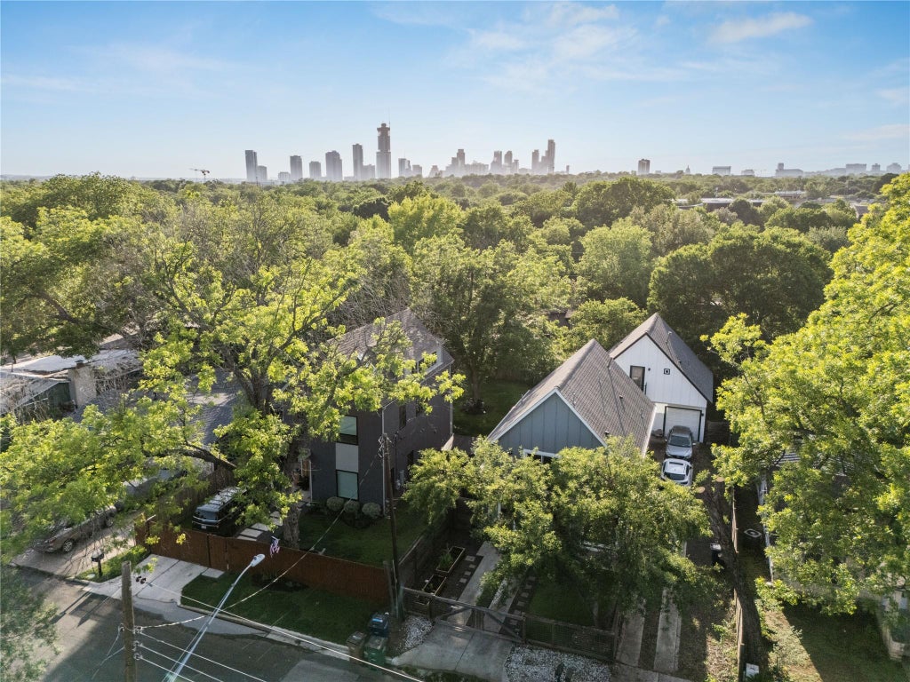 Photo of 906 Linden ST #A, Austin, TX 78702 (MLS # 3448898)