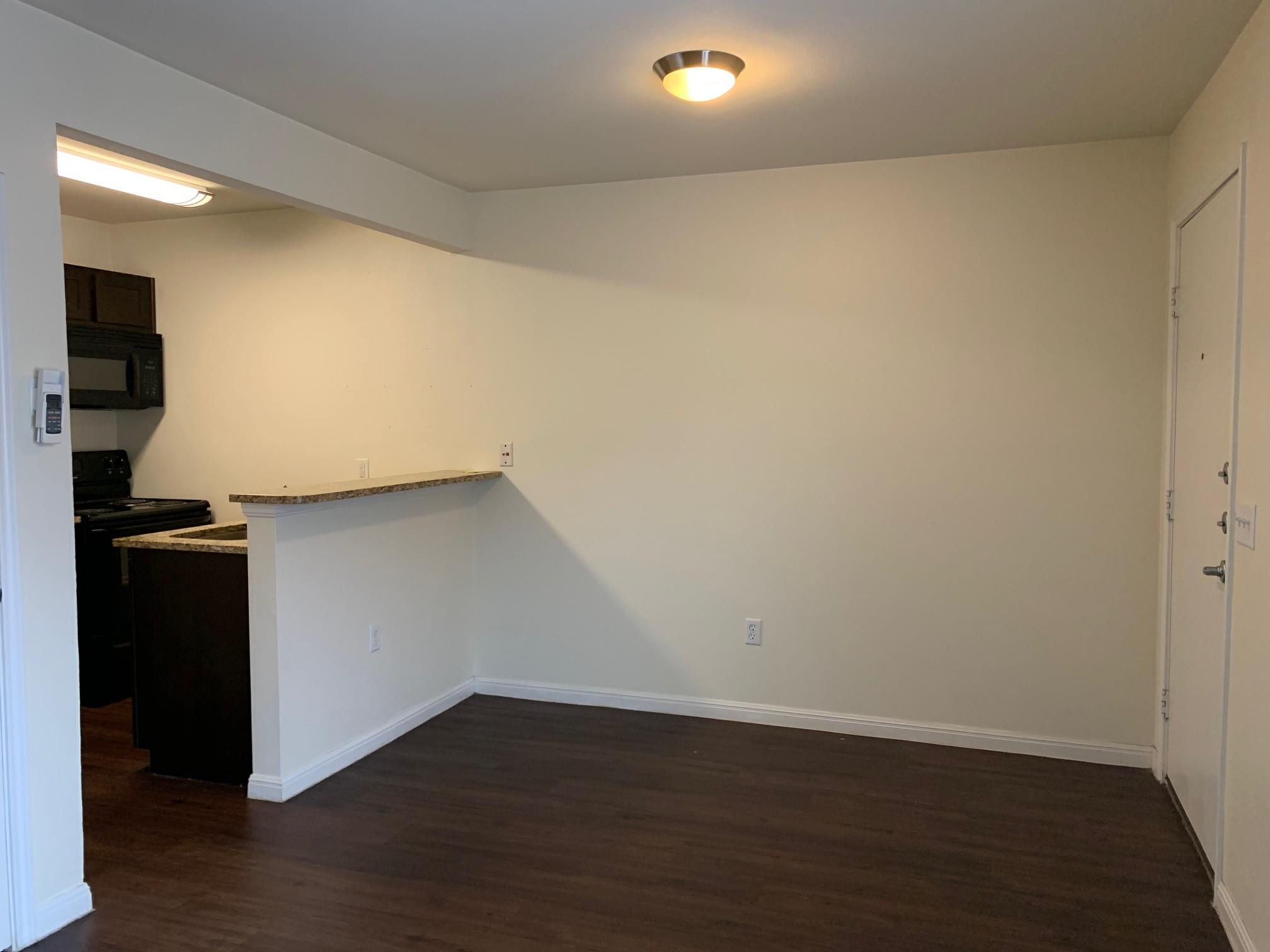 2512 Durwood ST 105