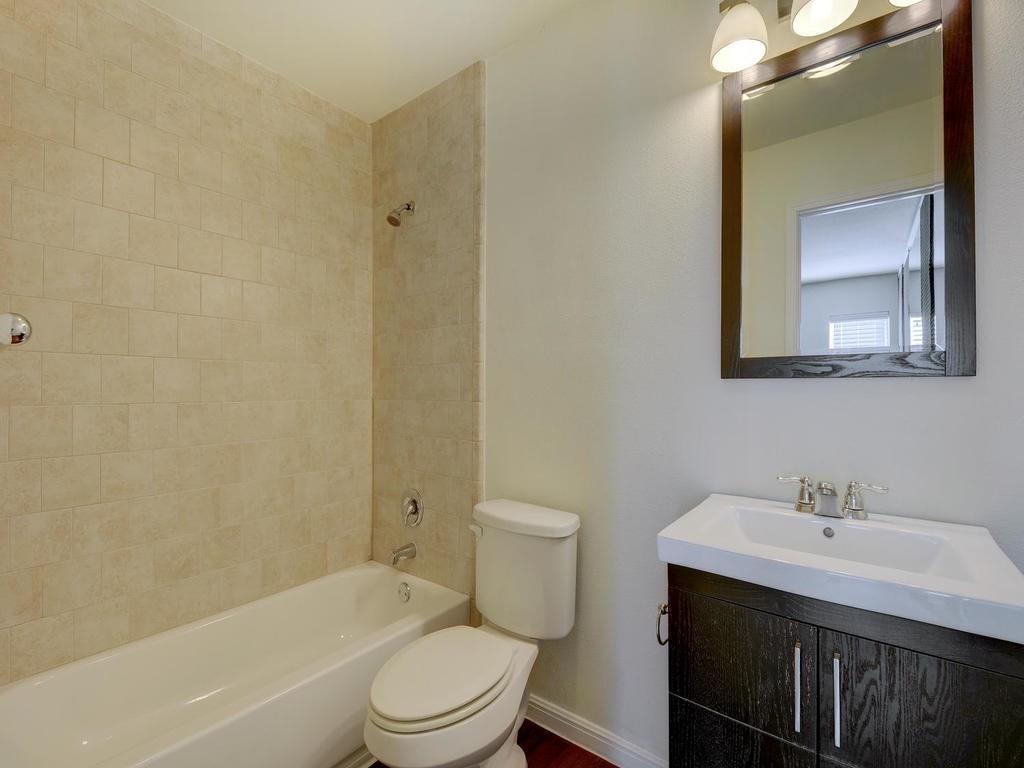 2512 Durwood ST 105