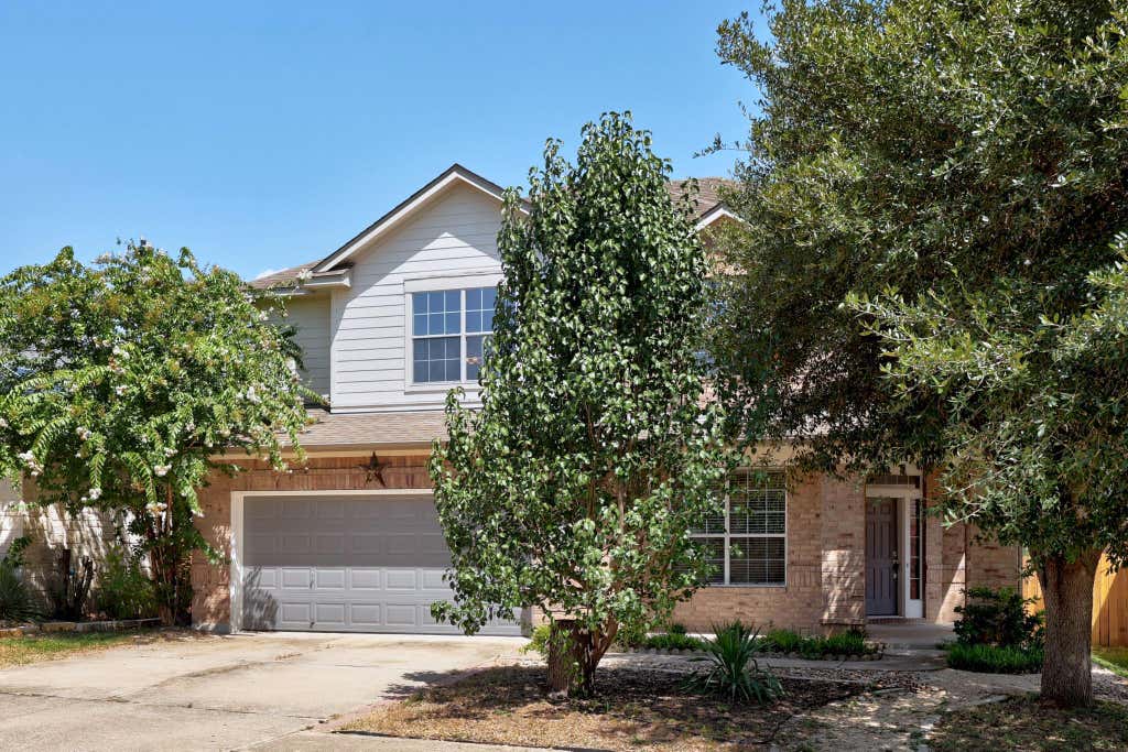 Photo of 10005 MOUNT RAINIER DR, Austin, TX 78747 (MLS # 2769007)