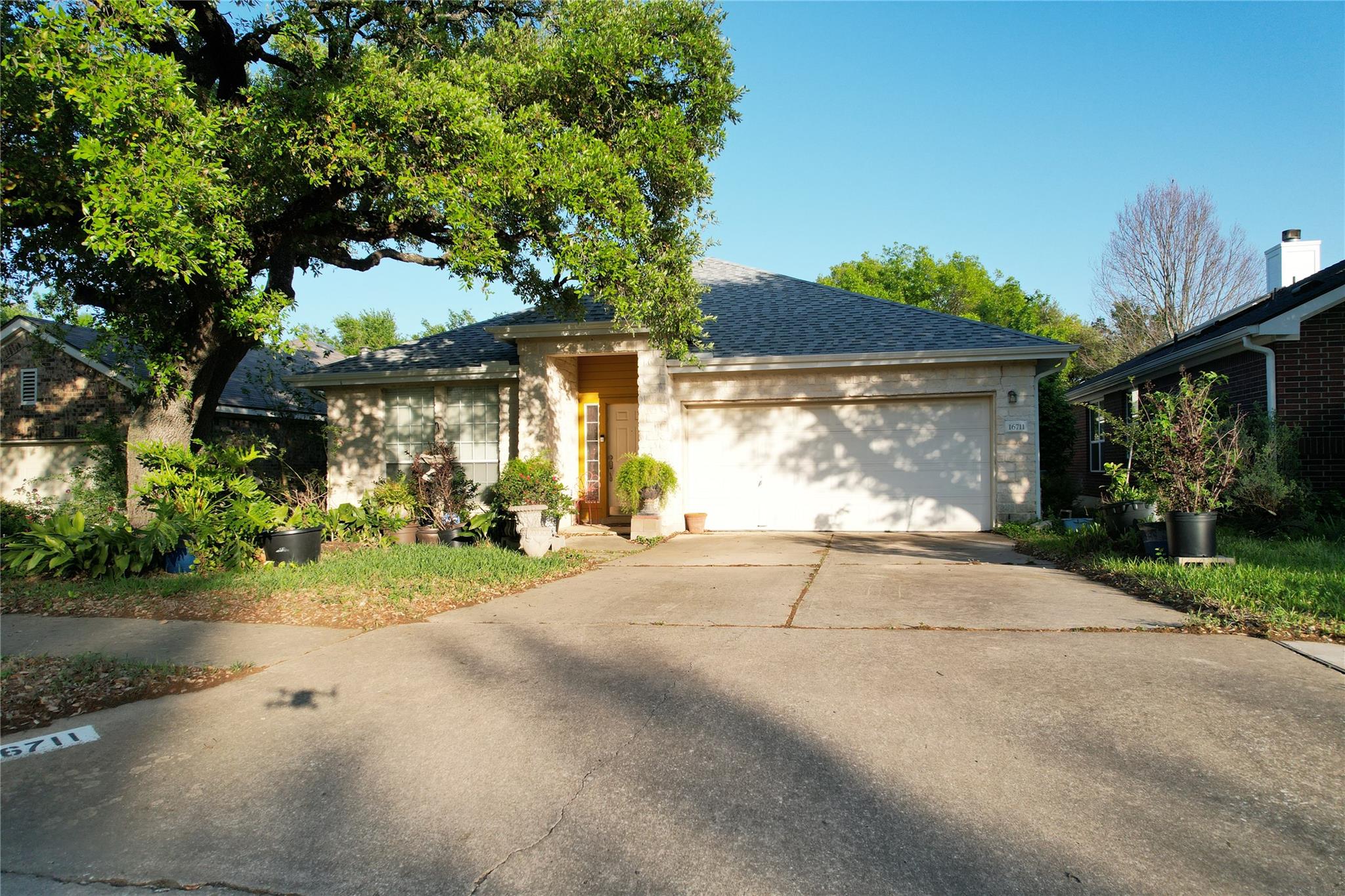 16711 Dorman DR