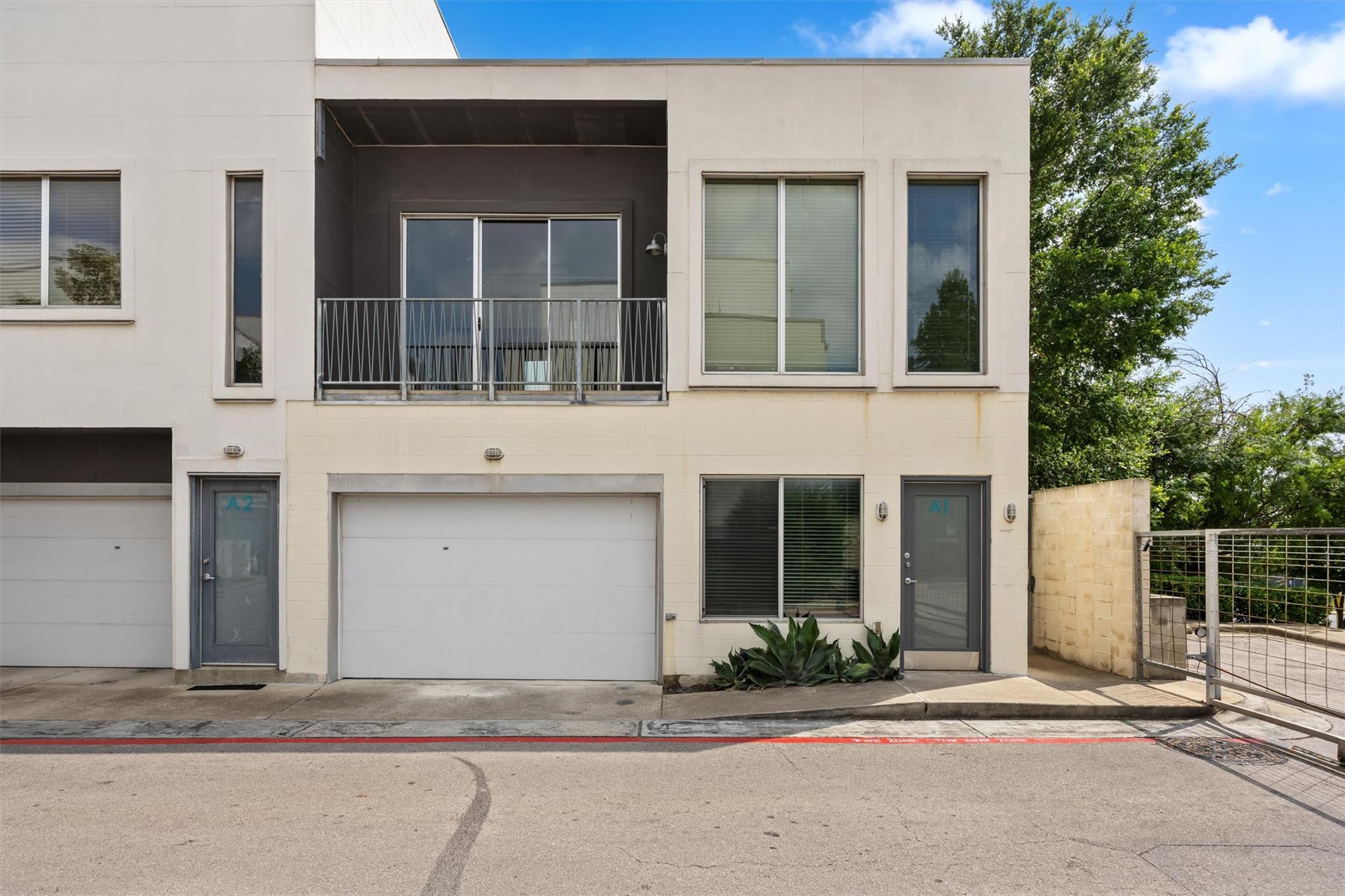 4801 S Congress Ave A1