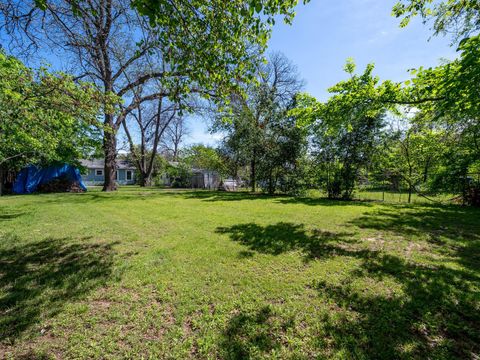 746 Springdale RD Austin TX 78702