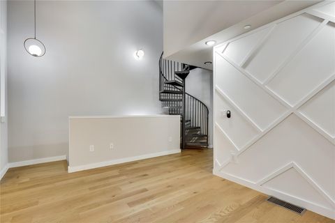 Tiny photo for 913 Duncan LN #203, Austin, TX 78705 (MLS # 2607959)