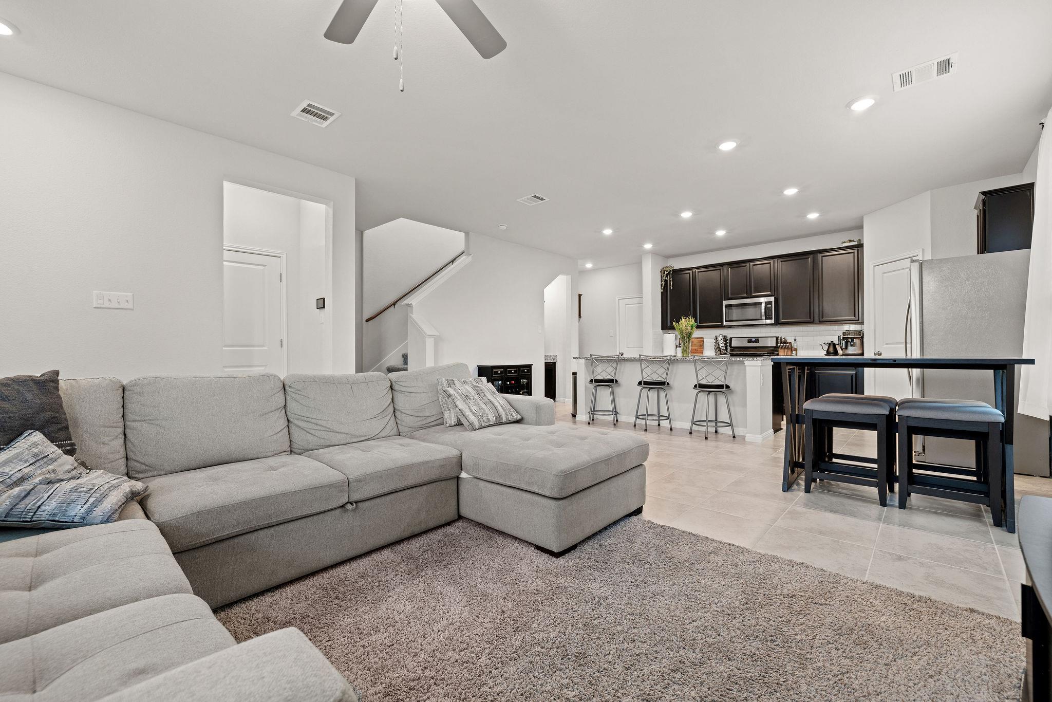 5801 Pleasanton PKWY