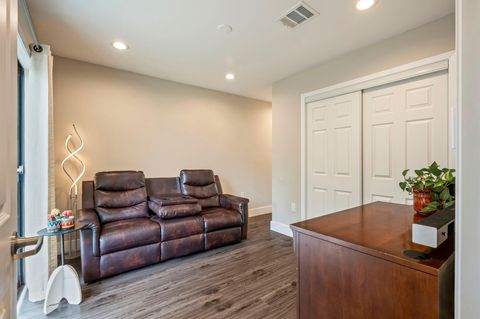 Tiny photo for 935 La Posada DR #148, Austin, TX 78752 (MLS # 3073918)