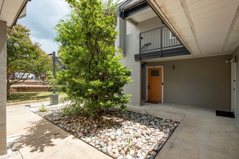 Tiny photo for 935 La Posada DR #148, Austin, TX 78752 (MLS # 3073918)