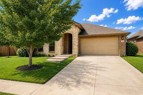 Photo of 104 Swift Water LOOP, Bastrop, TX 78602 (MLS # 3216916)