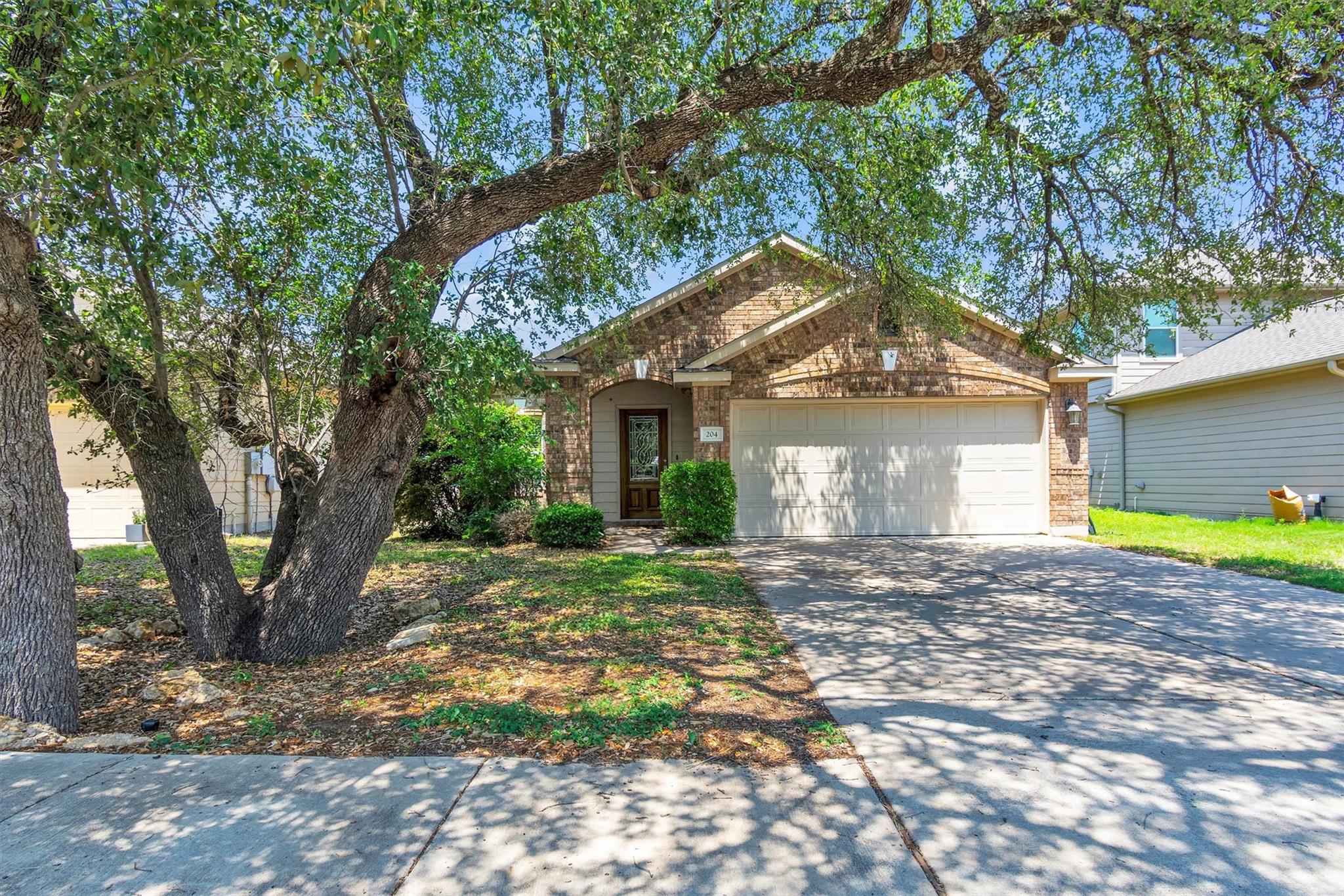 204 Chickadee LN