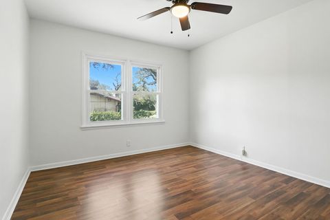 Tiny photo for 7505 Forest Wood RD, Austin, TX 78745 (MLS # 6957657)