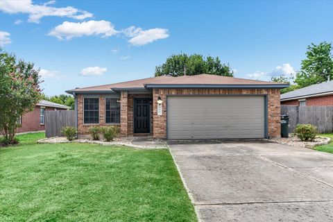 Photo of 400 Ashbury DR, Leander, TX 78641 (MLS # 2490931)