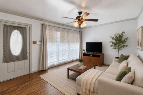 Tiny photo for 4611 S 2nd ST, Austin, TX 78745 (MLS # 7753193)