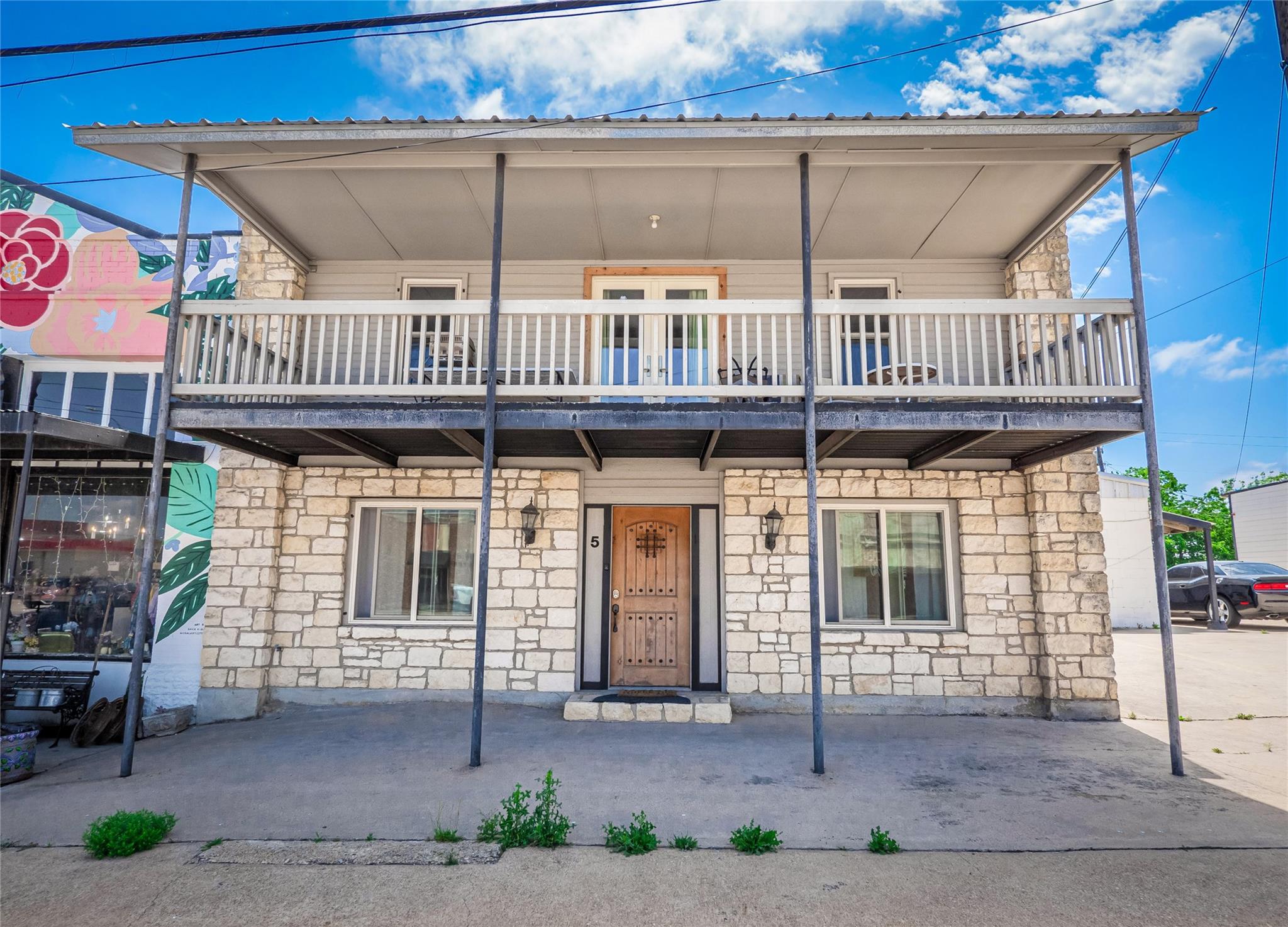 Listing image 1