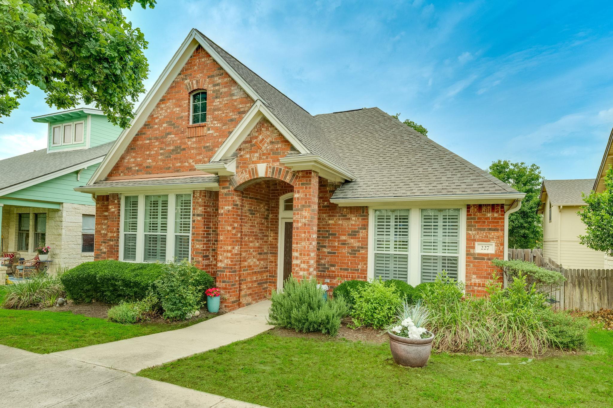 227 Village Park DR