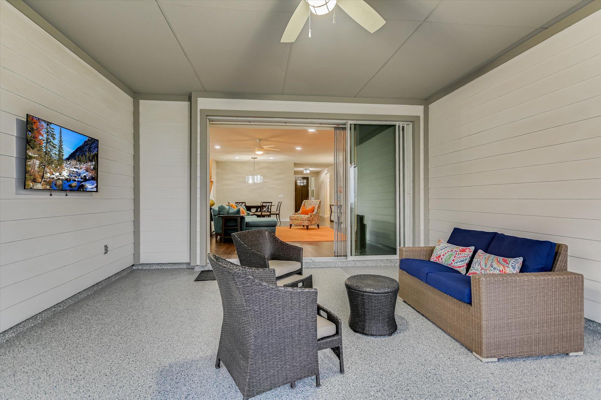 Liberty Hill, Texas 78642, United States, 4 Bedrooms Bedrooms, ,4 BathroomsBathrooms,Residential,Active,200635