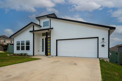 16512 Fetching Ave Manor TX 78653