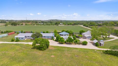 208 Danos DR Fredericksburg TX 78624