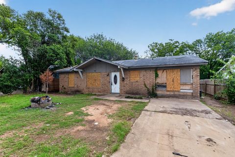 Photo of 1003 Arthur Stiles RD, Austin, TX 78721 (MLS # 4320415)
