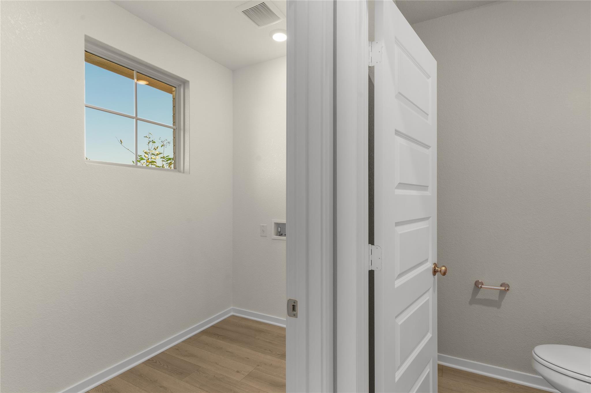 25605 Flora Bella LN