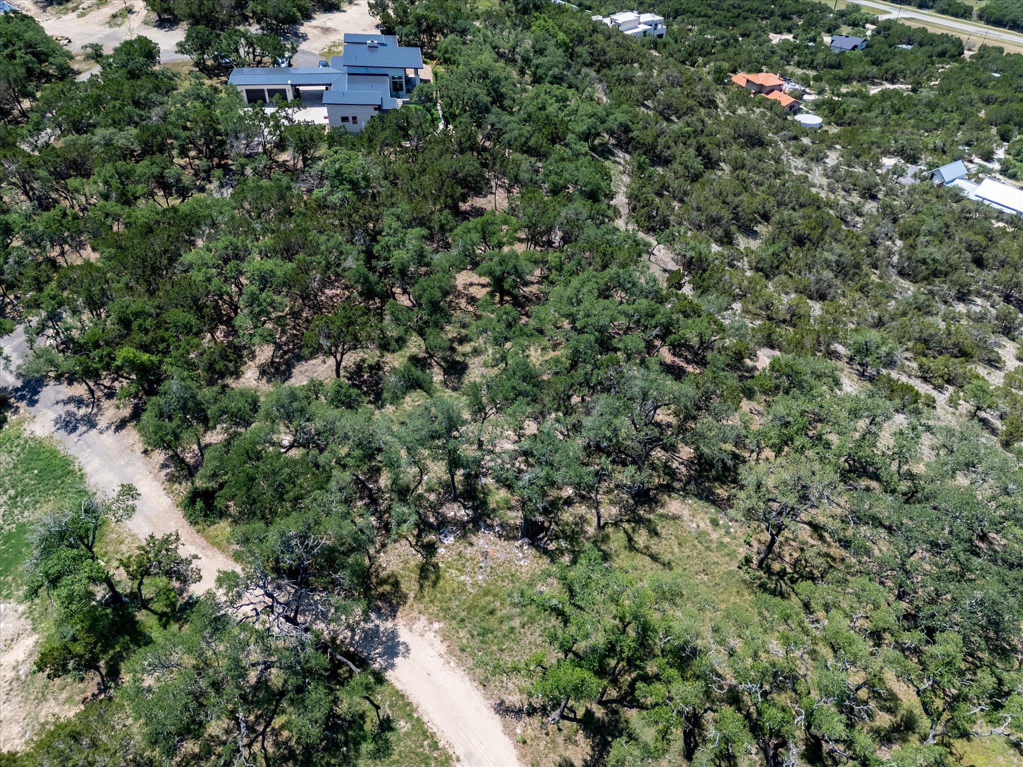 476 MOONRIDGE LN