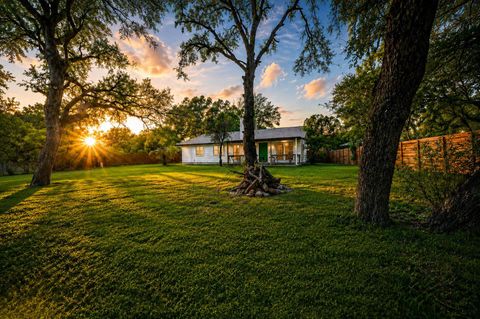 Photo of 6107 Blarwood DR, Austin, TX 78745 (MLS # 1259852)