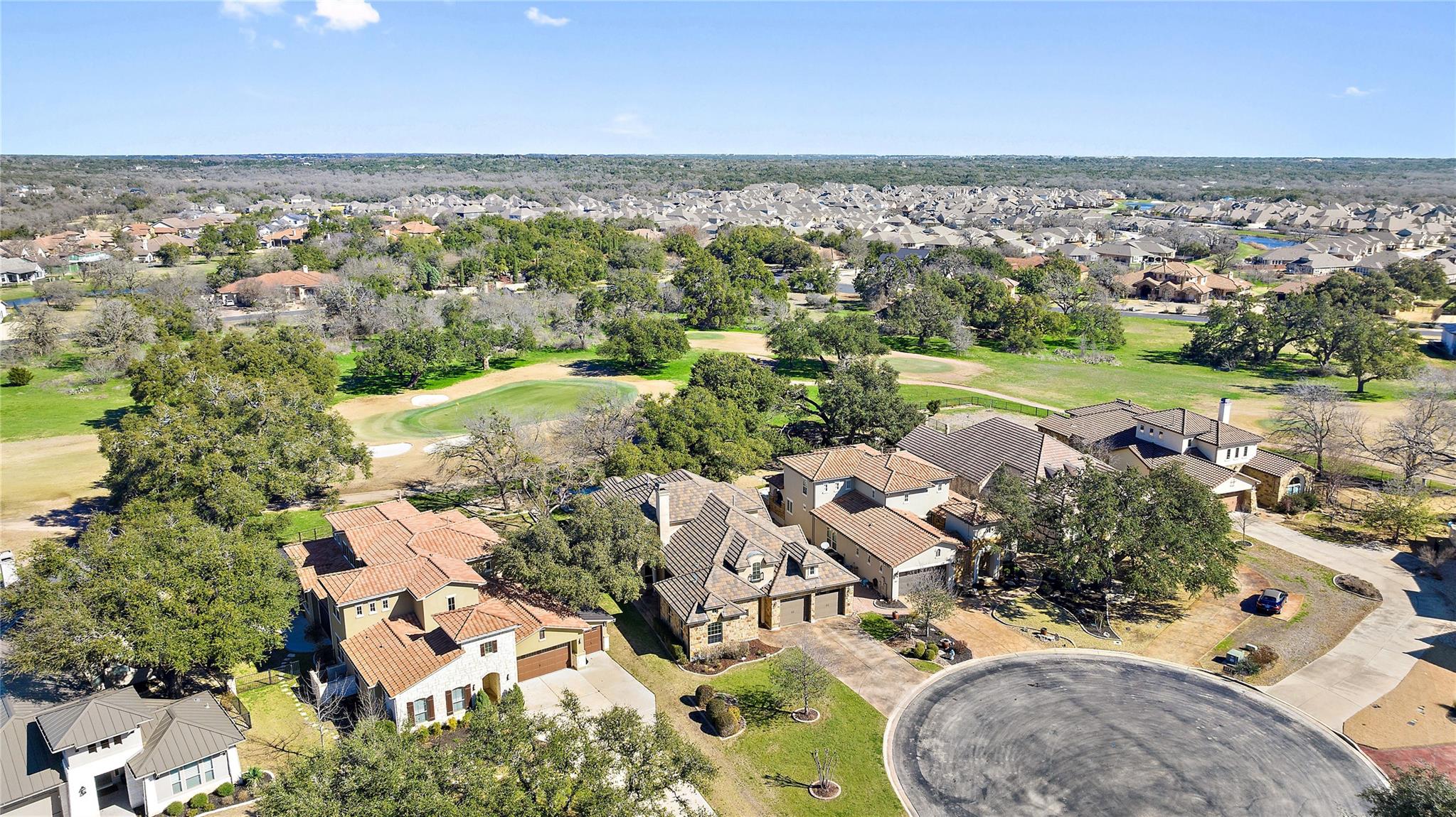 309 Grand Oaks LN